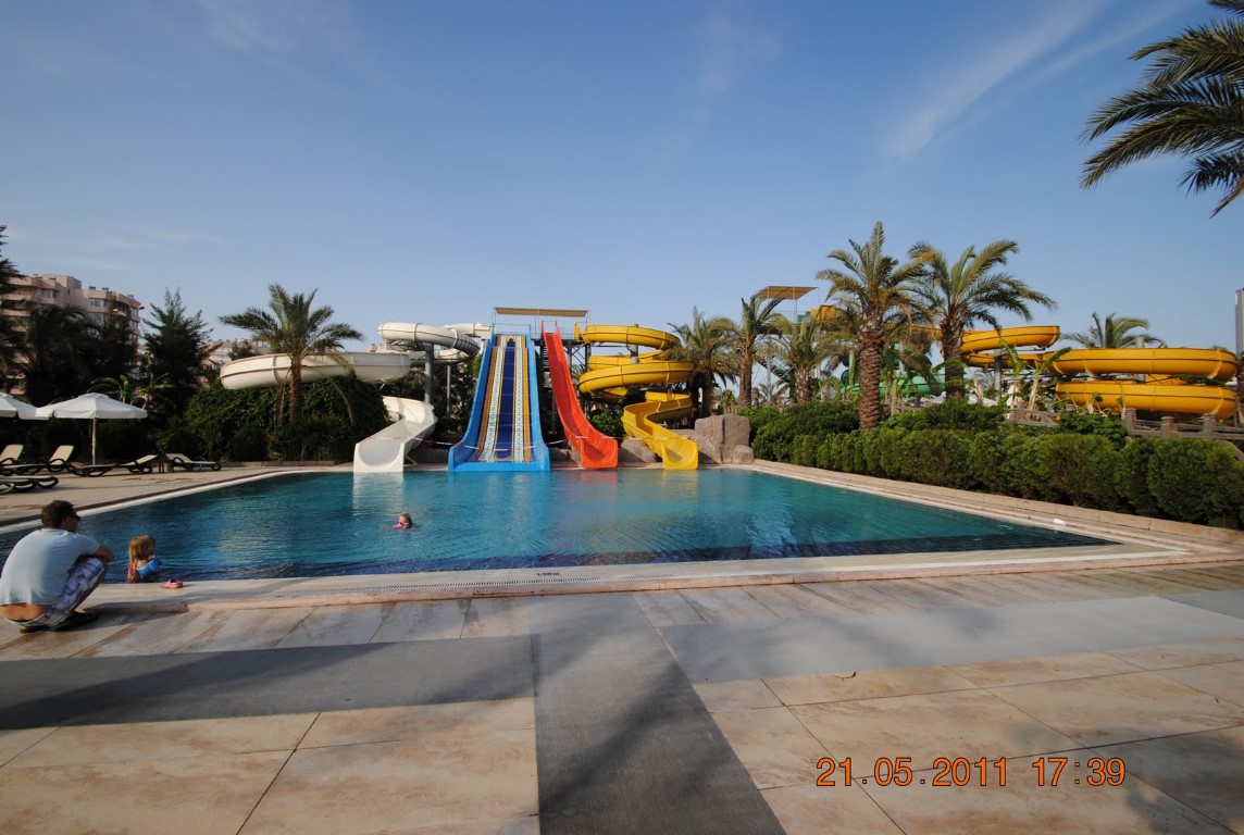 imagini hotel ROYAL WINGS LARA